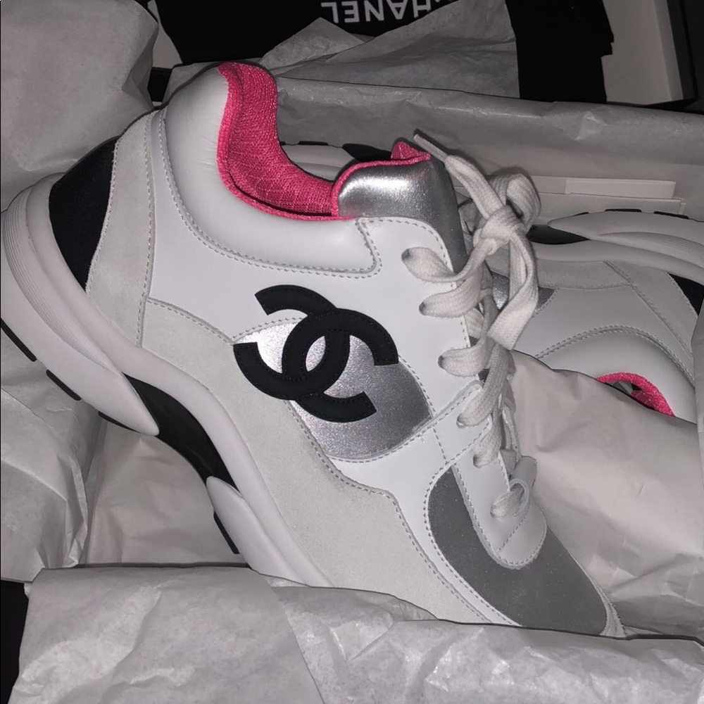Chanel sneaker